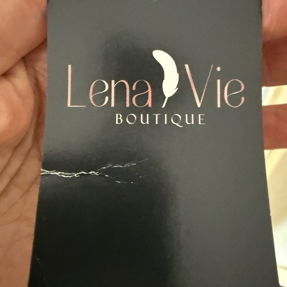 Black and White logo top - Picture 6 of 10